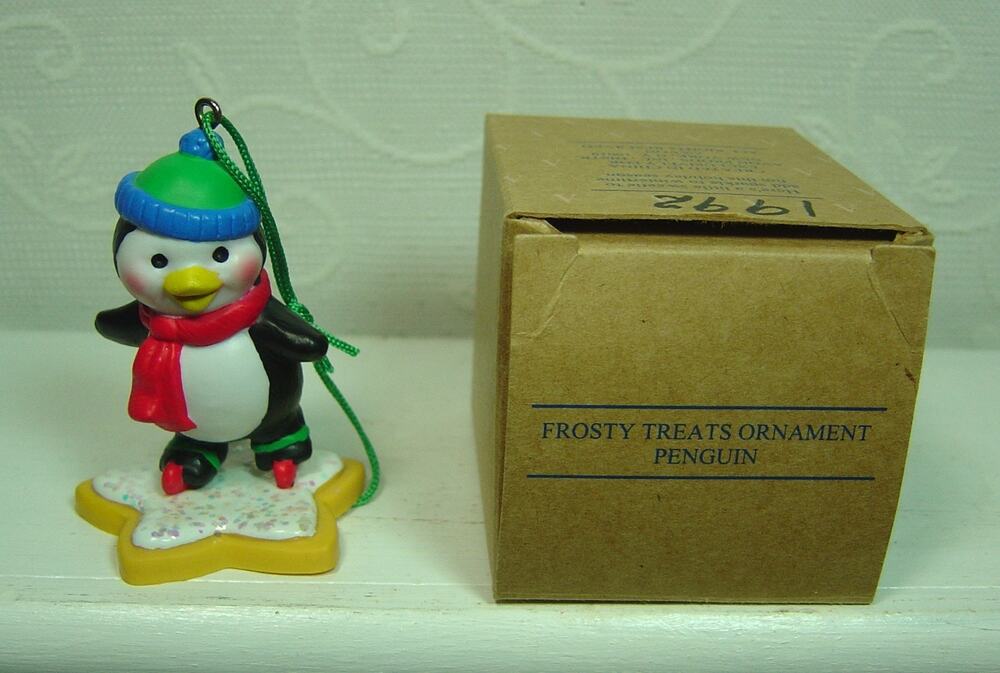 VINTAGE AVON ORNAMENT-FROSTY TREATS PENGUIN FROM 1992-WITH BOX
